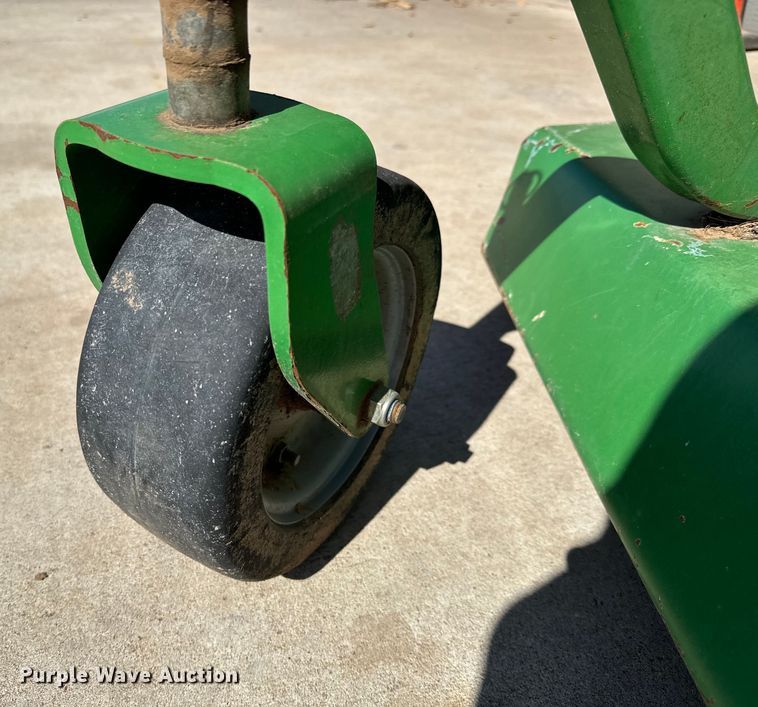 image for item NU9528 Lawn equipment