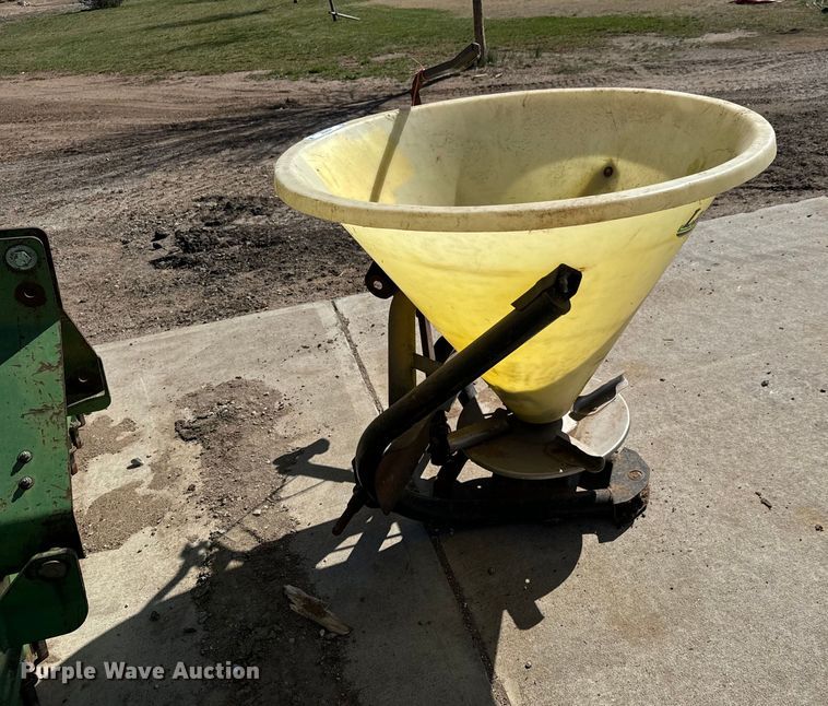 image for item NU9528 Lawn equipment