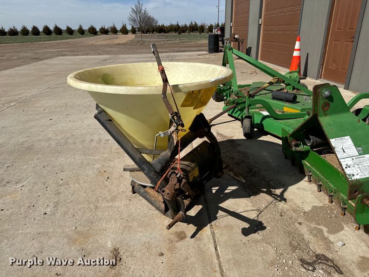 image for item NU9528 Lawn equipment