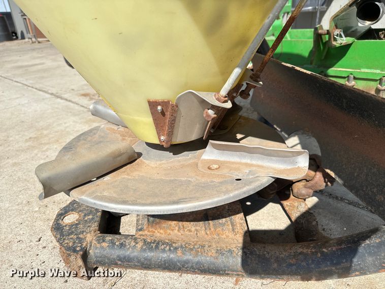 image for item NU9528 Lawn equipment