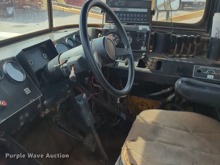 image for item NZ9399 Ag-Chem Terra Gator 1603 applicator