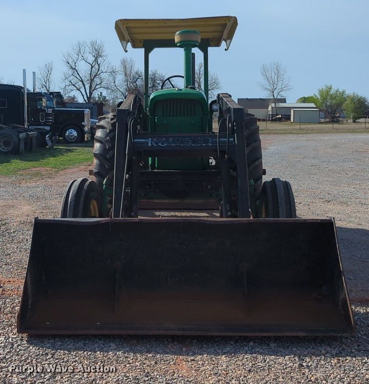 image for item NZ9424 1969 John Deere 4020 tractor