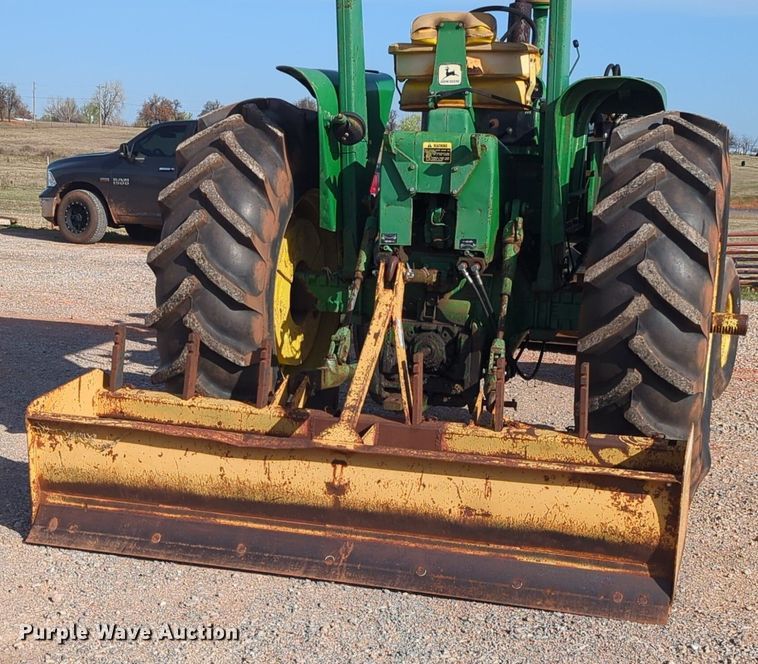 image for item NZ9424 1969 John Deere 4020 tractor