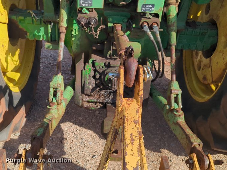 image for item NZ9424 1969 John Deere 4020 tractor