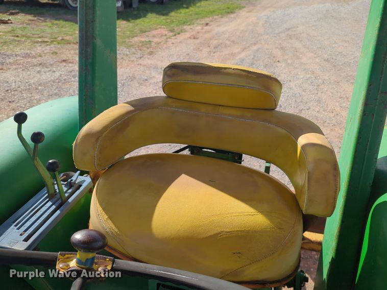 image for item NZ9424 1969 John Deere 4020 tractor