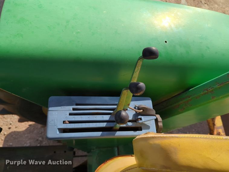 image for item NZ9424 1969 John Deere 4020 tractor