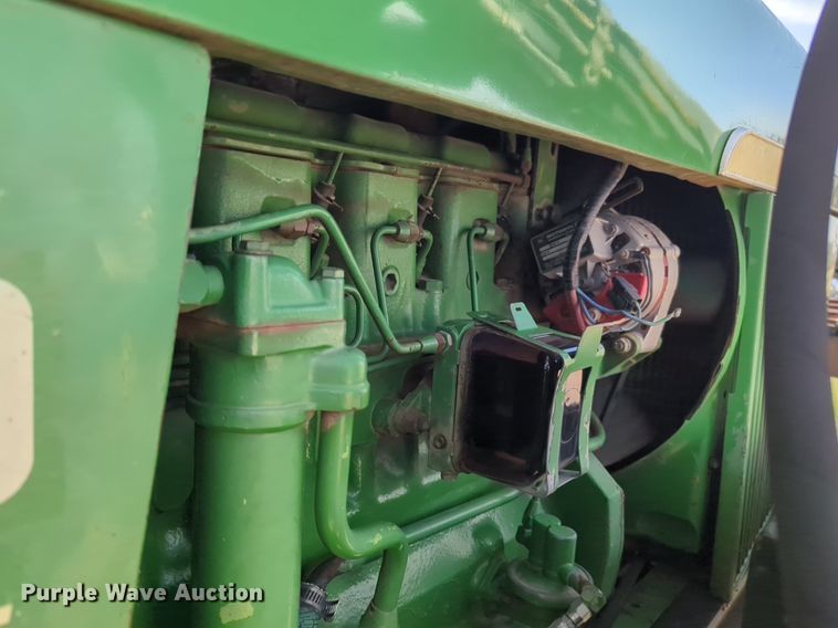 image for item NZ9424 1969 John Deere 4020 tractor