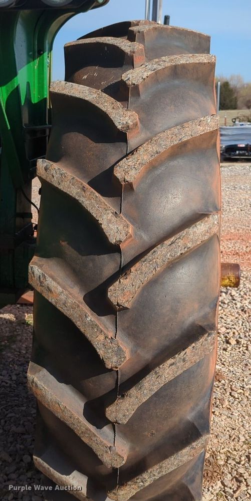 image for item NZ9424 1969 John Deere 4020 tractor