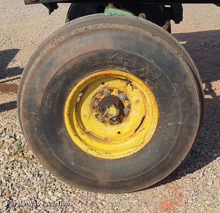 image for item NZ9424 1969 John Deere 4020 tractor