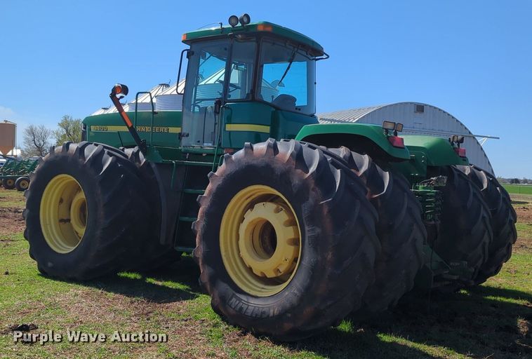 image for item NZ9426 2001 John Deere 9400 4WD tractor