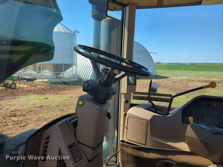 image for item NZ9426 2001 John Deere 9400 4WD tractor