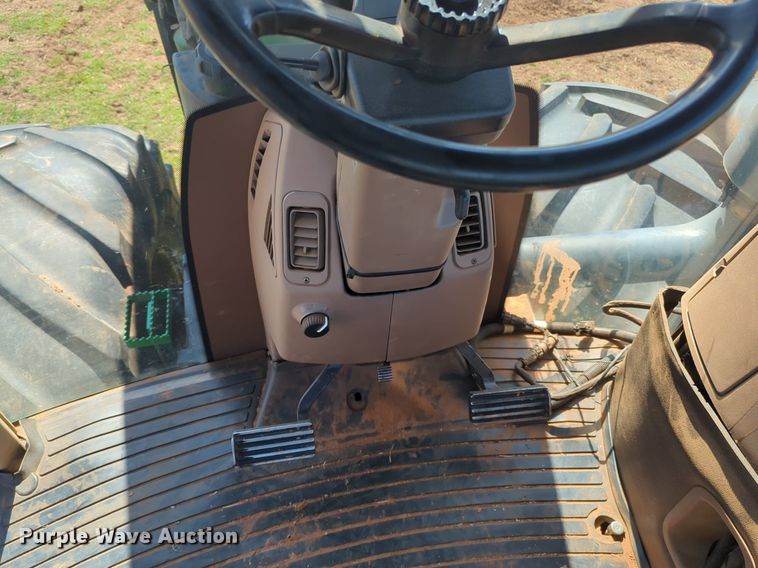 image for item NZ9426 2001 John Deere 9400 4WD tractor