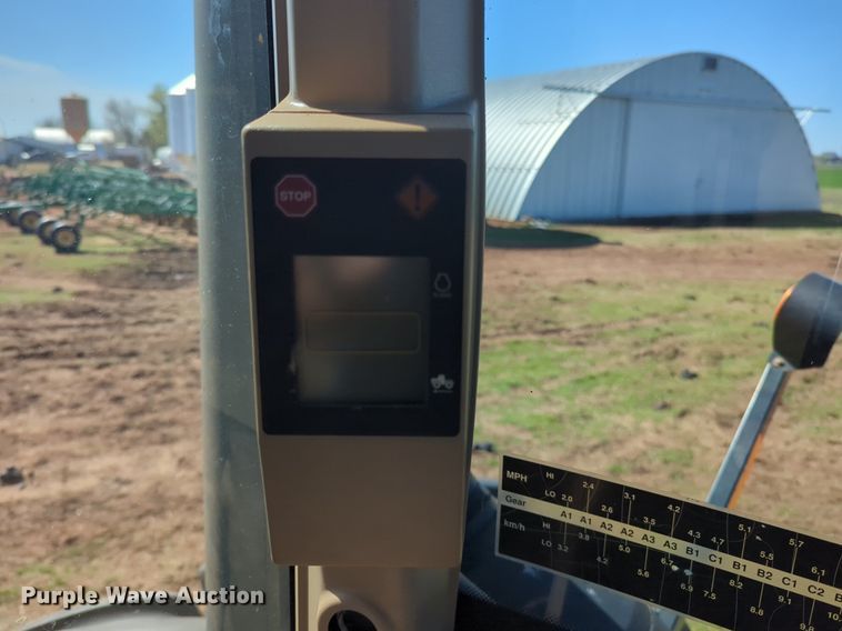 image for item NZ9426 2001 John Deere 9400 4WD tractor