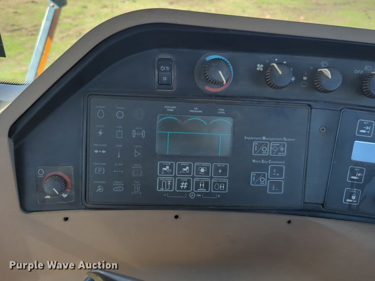 image for item NZ9426 2001 John Deere 9400 4WD tractor