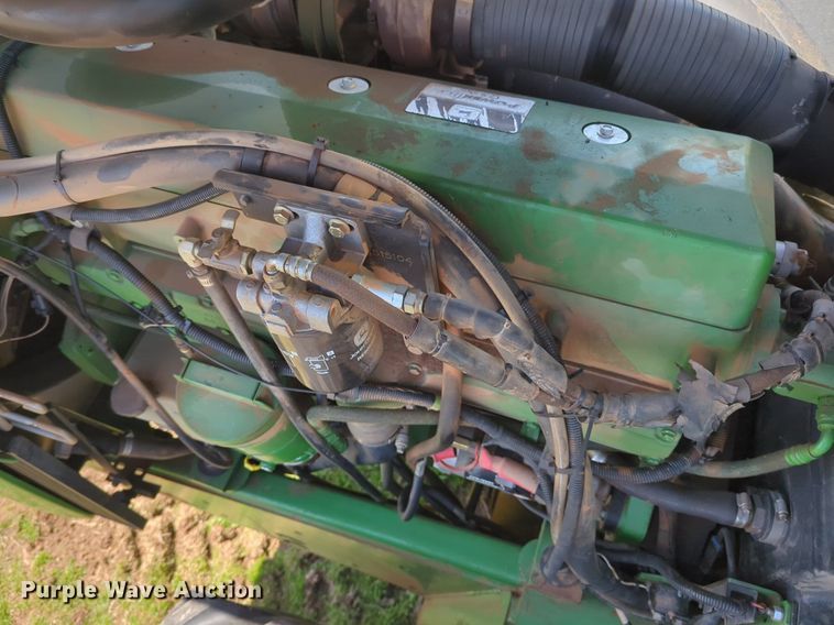 image for item NZ9426 2001 John Deere 9400 4WD tractor