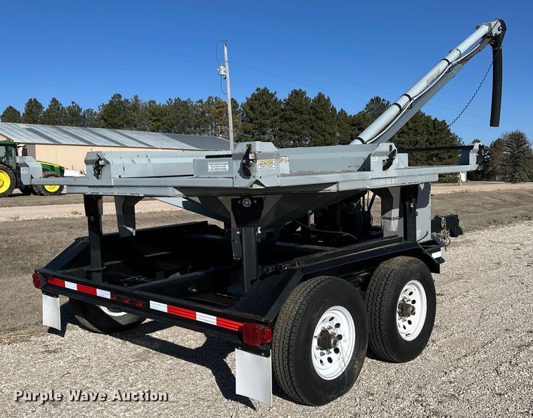 image for item OA9627 2016 Crustbuster 4BSTE seed tender