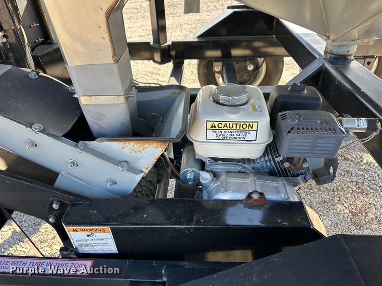 image for item OA9627 2016 Crustbuster 4BSTE seed tender