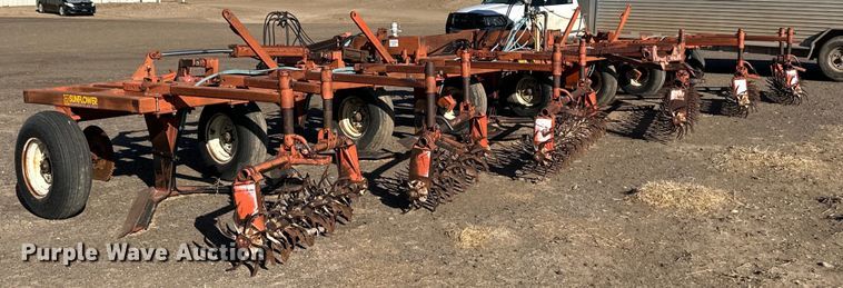 image for item OA9685 Sunflower 3670 sweep plow