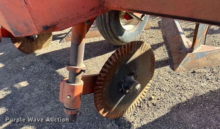 image for item OA9685 Sunflower 3670 sweep plow