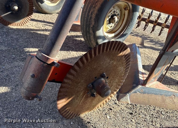 image for item OA9685 Sunflower 3670 sweep plow