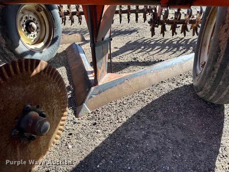 image for item OA9685 Sunflower 3670 sweep plow