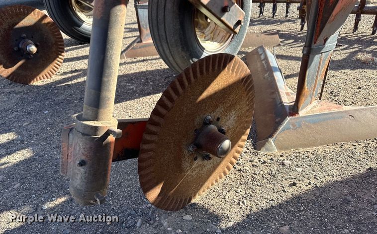 image for item OA9685 Sunflower 3670 sweep plow