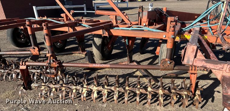 image for item OA9685 Sunflower 3670 sweep plow