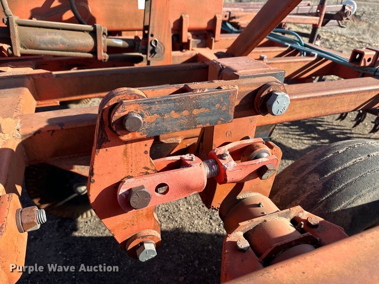 image for item OA9685 Sunflower 3670 sweep plow