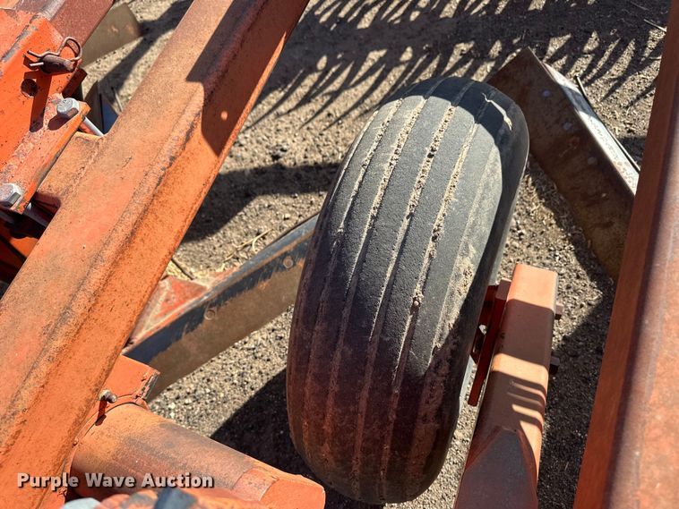 image for item OA9685 Sunflower 3670 sweep plow