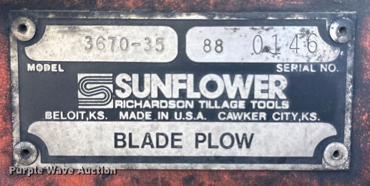 image for item OA9685 Sunflower 3670 sweep plow