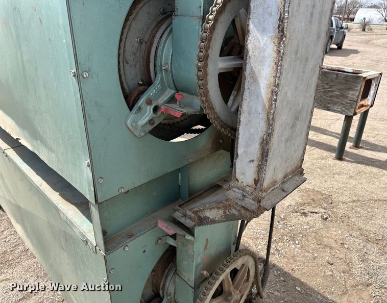 image for item OA9697 Blount elevator leg