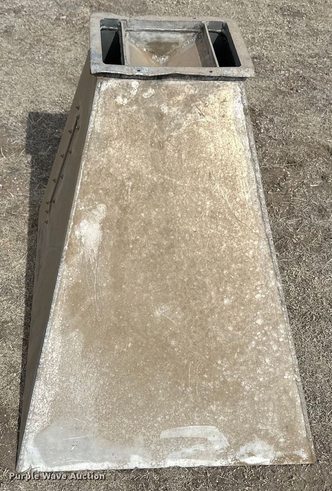 image for item OA9697 Blount elevator leg