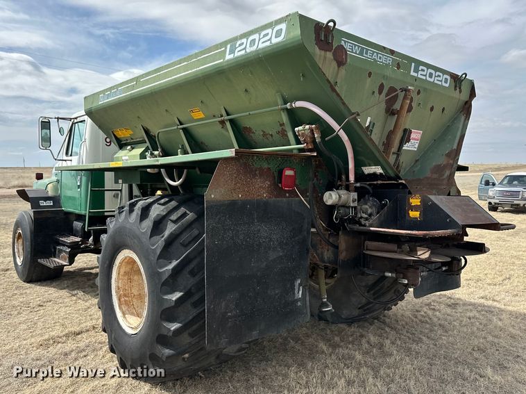 image for item OA9701 1983 International 1955 Easy-Rider applicator truck