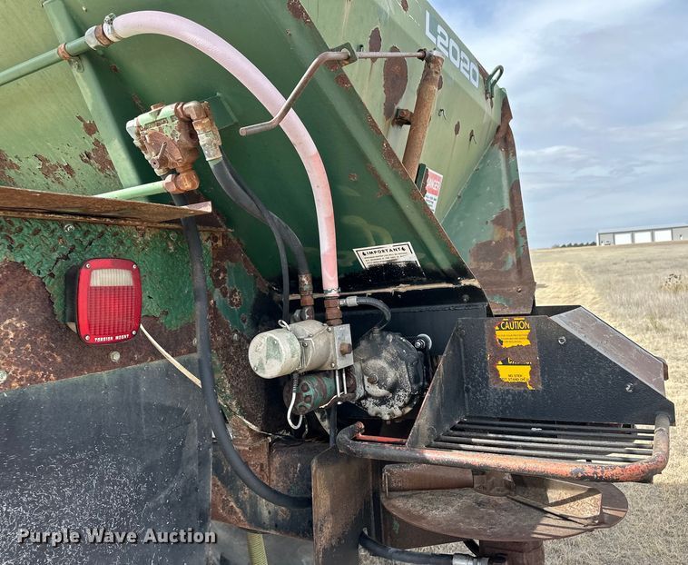 image for item OA9701 1983 International 1955 Easy-Rider applicator truck