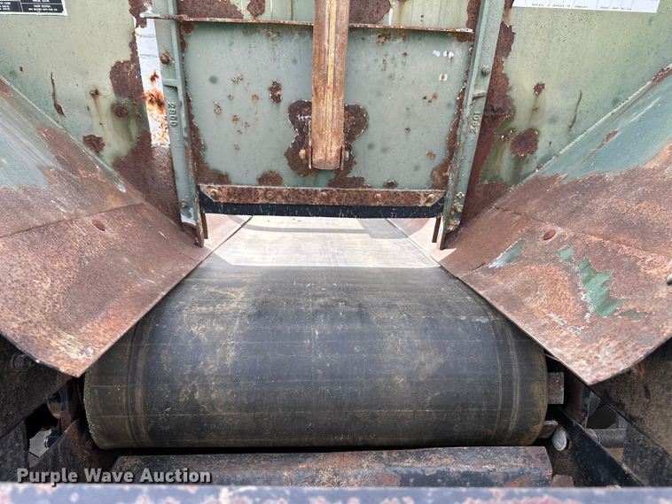 image for item OA9701 1983 International 1955 Easy-Rider applicator truck