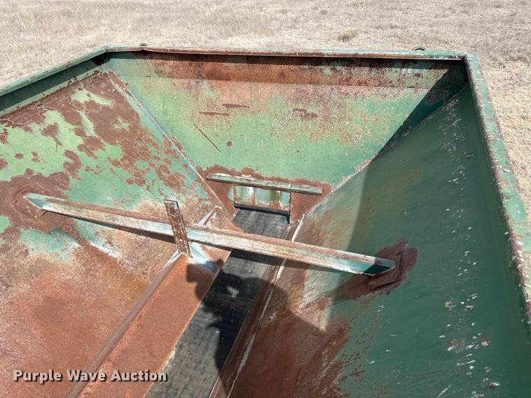 image for item OA9701 1983 International 1955 Easy-Rider applicator truck