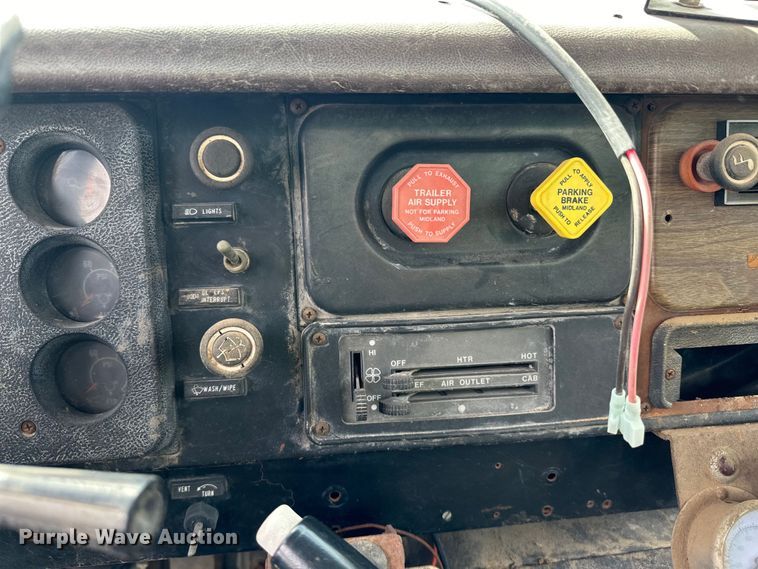 image for item OA9701 1983 International 1955 Easy-Rider applicator truck