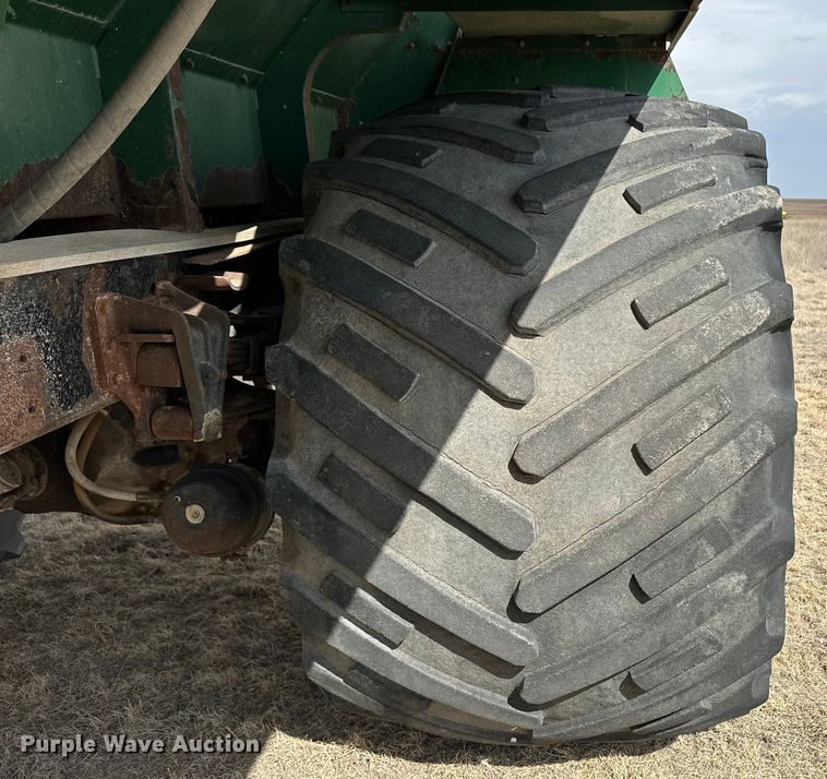 image for item OA9701 1983 International 1955 Easy-Rider applicator truck