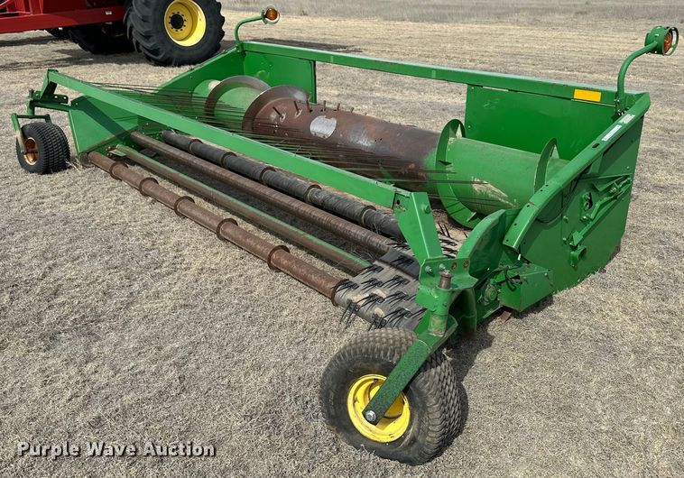 image for item OA9703 John Deere 914 pickup head