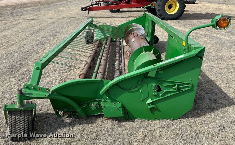 image for item OA9703 John Deere 914 pickup head