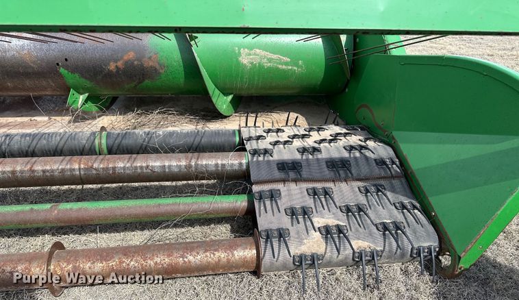 image for item OA9703 John Deere 914 pickup head