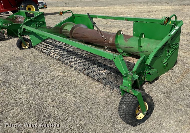 image for item OA9704 John Deere 914 pickup head