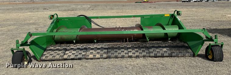 image for item OA9704 John Deere 914 pickup head