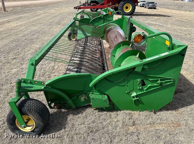 image for item OA9704 John Deere 914 pickup head