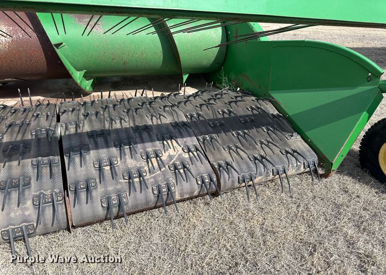 image for item OA9704 John Deere 914 pickup head