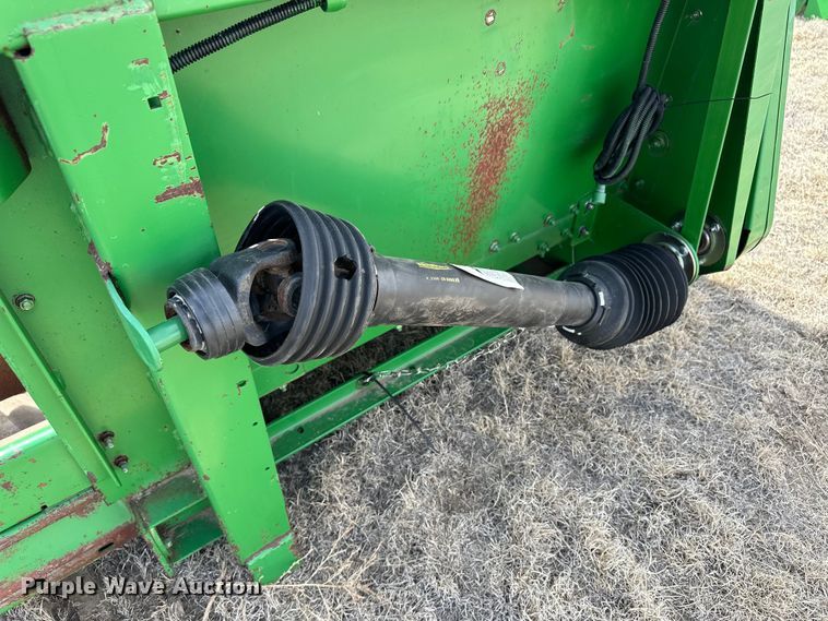 image for item OA9704 John Deere 914 pickup head