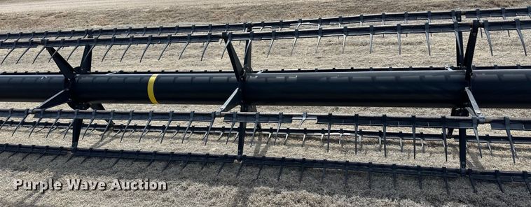 image for item OA9706 John Deere 936D draper head