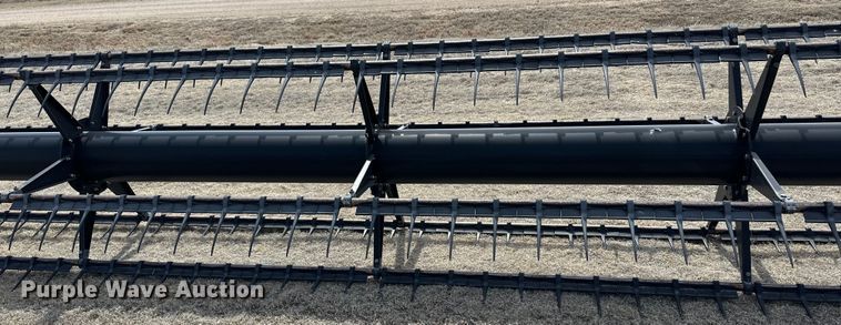 image for item OA9706 John Deere 936D draper head