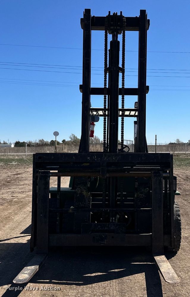 image for item OA9737 1980 Clark 0500-Y155 forklift