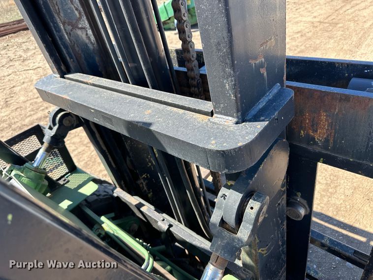 image for item OA9737 1980 Clark 0500-Y155 forklift